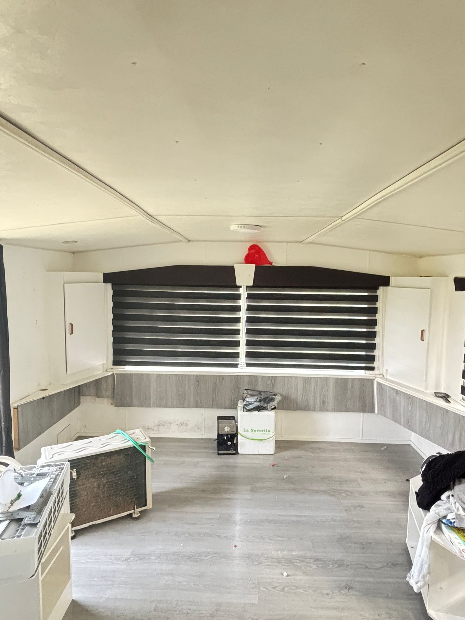 Mobile Home de 48 m² totalmente equipada con 3 habitaciones y baño completo (VALENCIA) miniatura 3