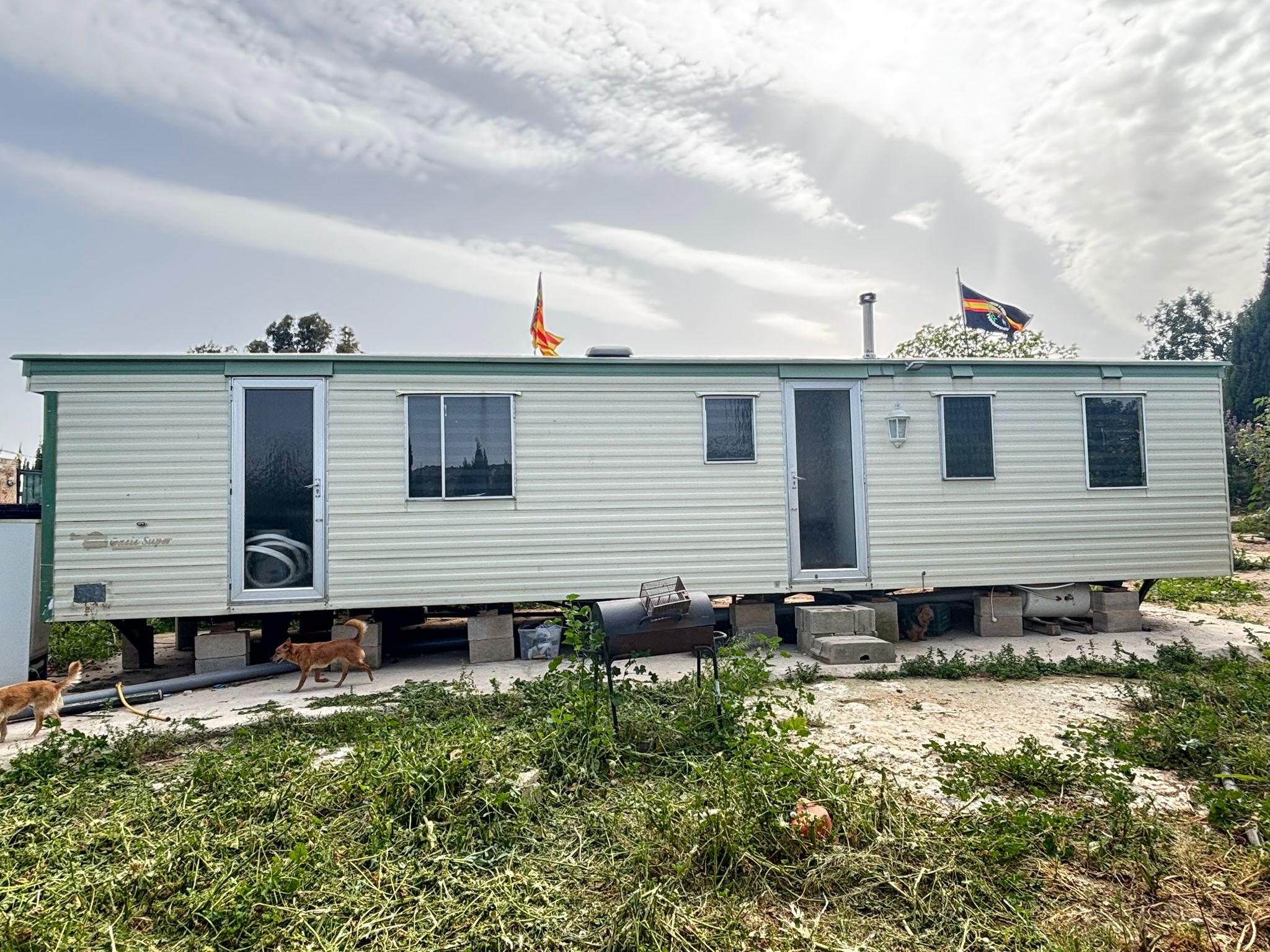 Mobile Home de 48 m² totalmente equipada con 3 habitaciones y baño completo (VALENCIA)