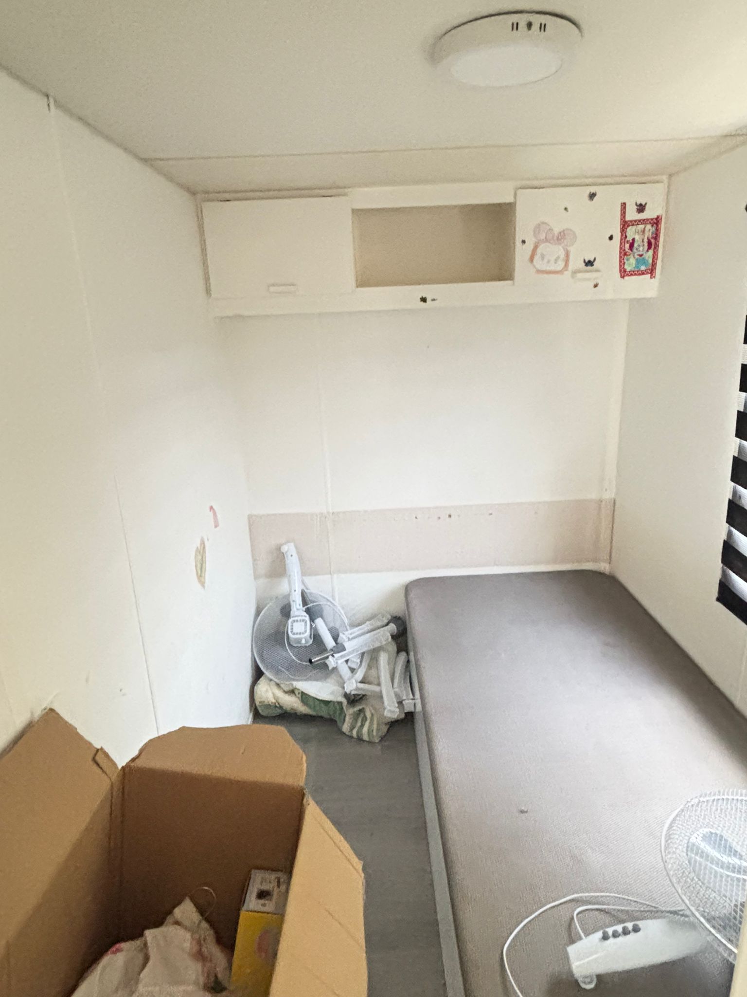 Mobile Home de 48 m² totalmente equipada con 3 habitaciones y baño completo (VALENCIA) miniatura 10
