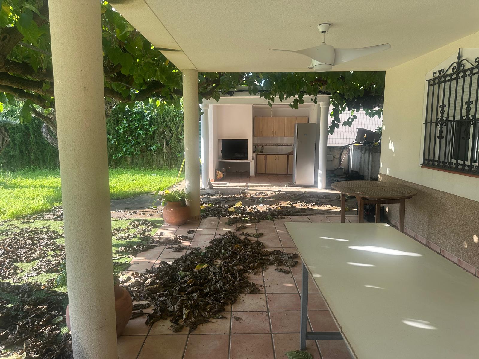 Venta del 50% indiviso de CHALET URBANO - Calle Ralinga nº 1, Vinaròs (Castellón). miniatura 8