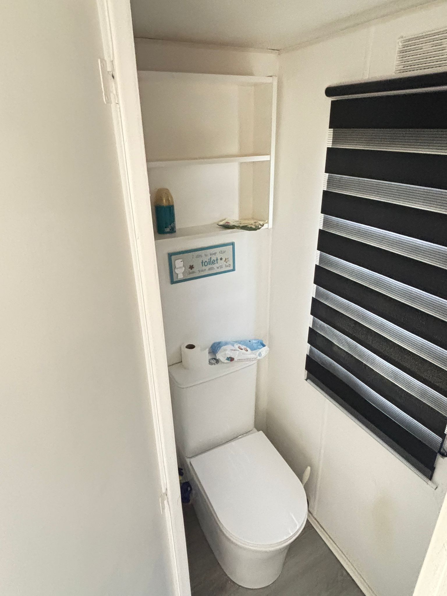 Mobile Home de 48 m² totalmente equipada con 3 habitaciones y baño completo (VALENCIA) miniatura 2